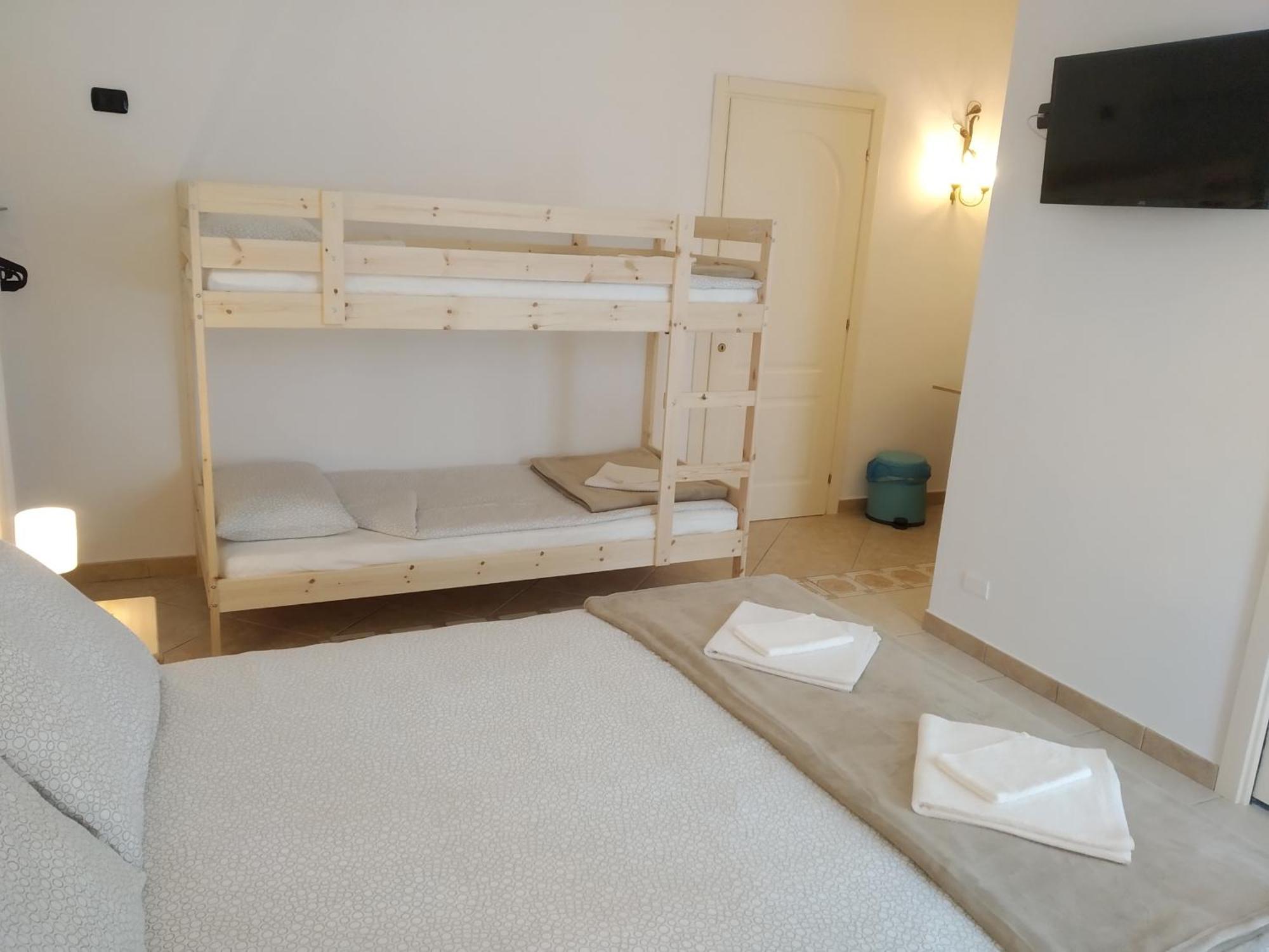 Atelier Bed&Bed Ξενοδοχείο Μεσίνα Δωμάτιο φωτογραφία